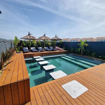 פניש The Salty Pelican Yoga & Surf Retreat מראה חיצוני תמונה