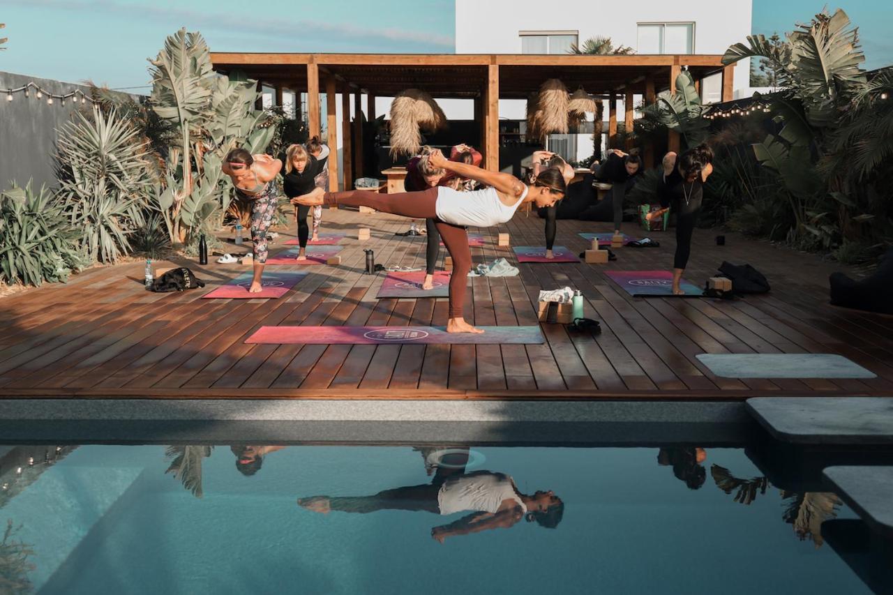 פניש The Salty Pelican Yoga & Surf Retreat מראה חיצוני תמונה