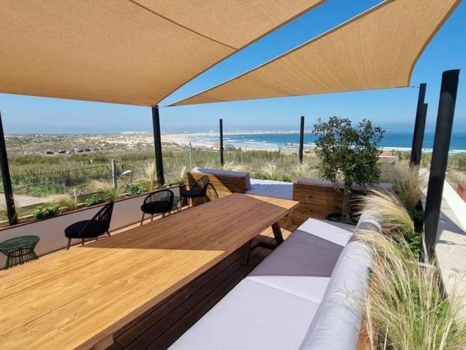 פניש The Salty Pelican Yoga & Surf Retreat מראה חיצוני תמונה